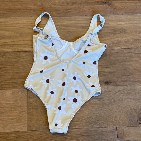 DO NOT BUY - Hold For @stephielea Zulu & Zephyr Paper Flower One Piece Swim Suit - Picture 2 of 14